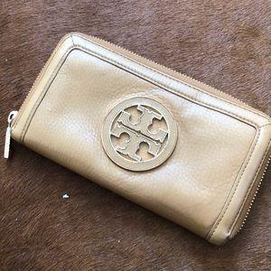 Tory Burch Brown Leather Wallet